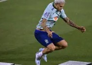 金年会官方网站-包含曼联中卫麦奎尔因伤缺阵，球队备战英超揭幕战的词条