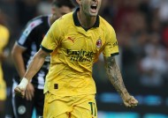 金年会官方网站-卡利亚里客场逆袭AC米兰精彩胜利引爆现场的简单介绍