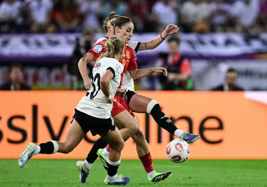 足球的真正魅力不是输赢,而是有它的地方 足球的真正魅力不是输赢,而是有它的地方