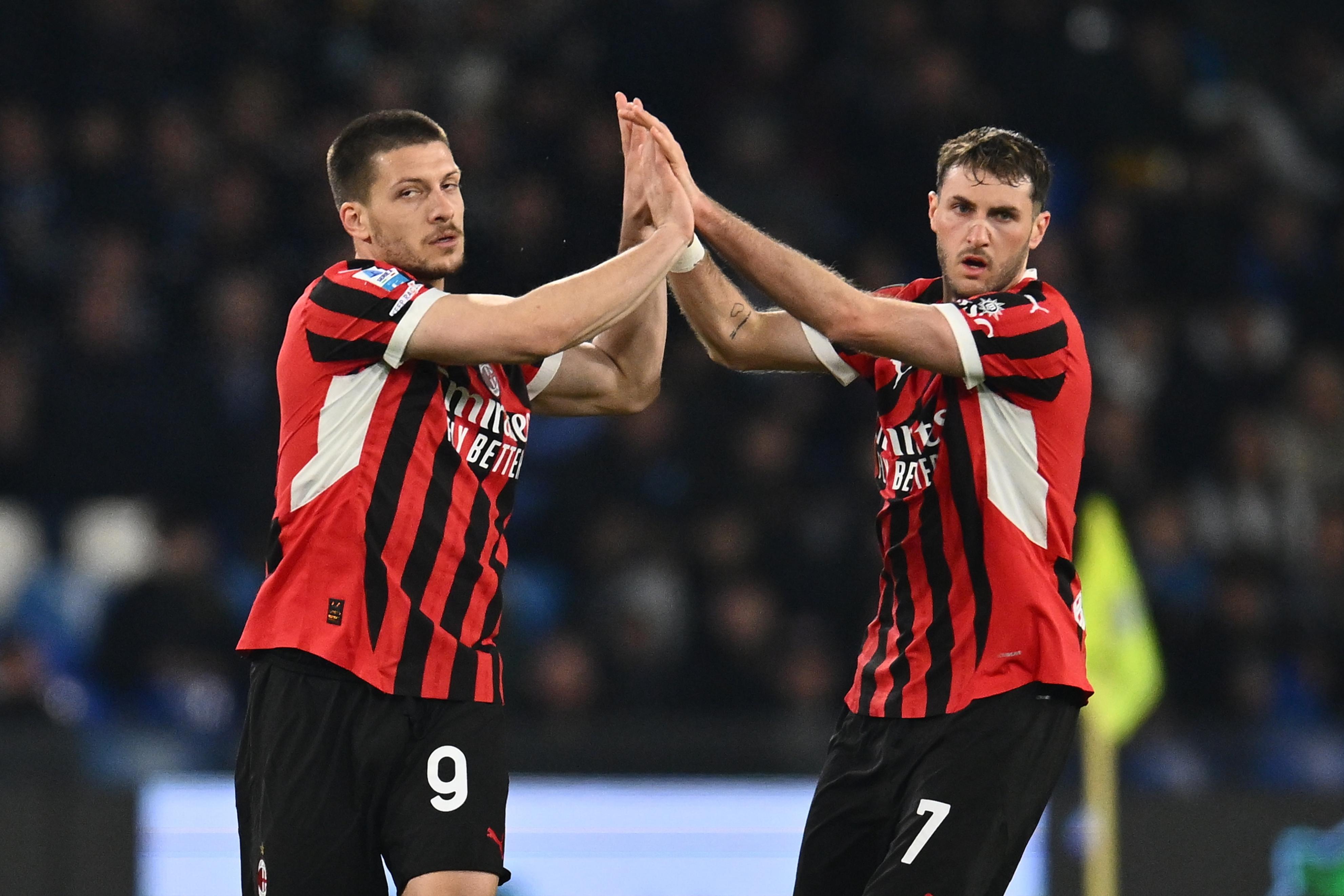 包含利物浦迎战AC米兰,红黑之战谁将笑到最后?的词条 包含利物浦迎战AC米兰,红黑之战谁将笑到最后?的词条