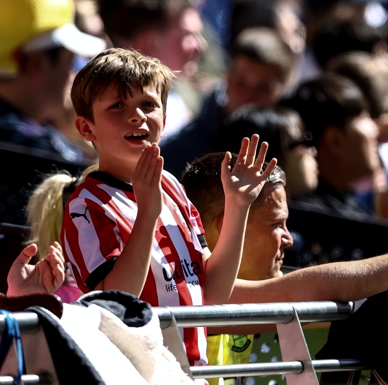 南安普顿换帅效果初显，球队状态明显回升的简单介绍