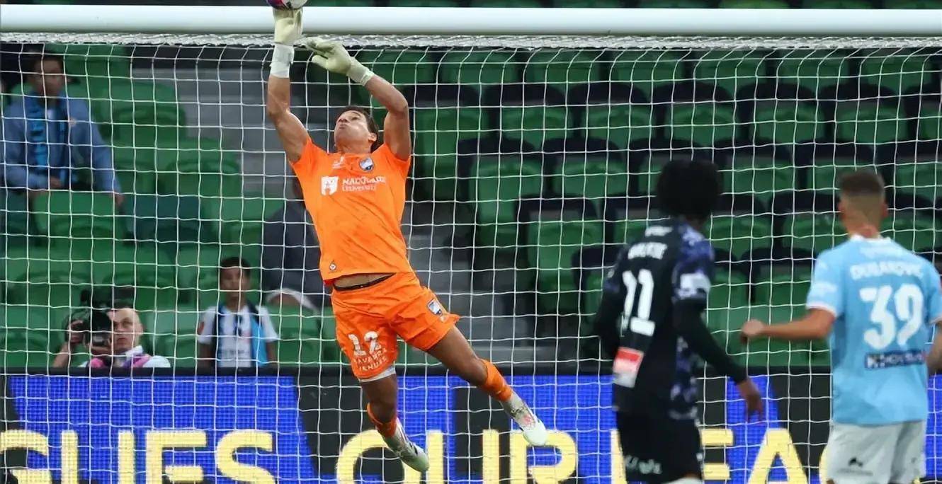 关于悉尼FC在亚冠赛场上创造精彩战绩，稳居领先的信息